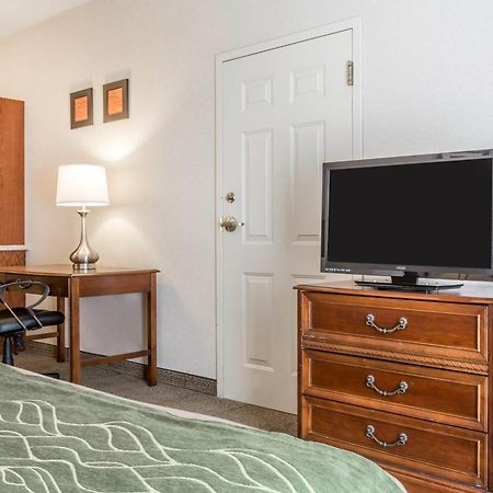 Comfort Inn & Suites Burlington Ngoại thất bức ảnh