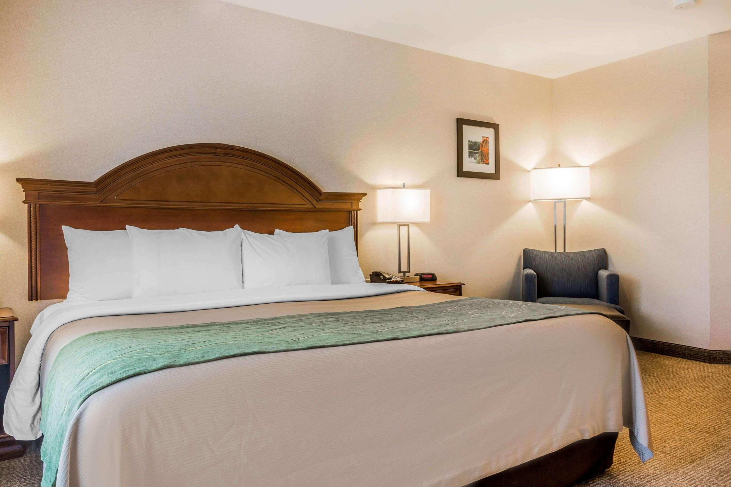 Comfort Inn & Suites Burlington Ngoại thất bức ảnh