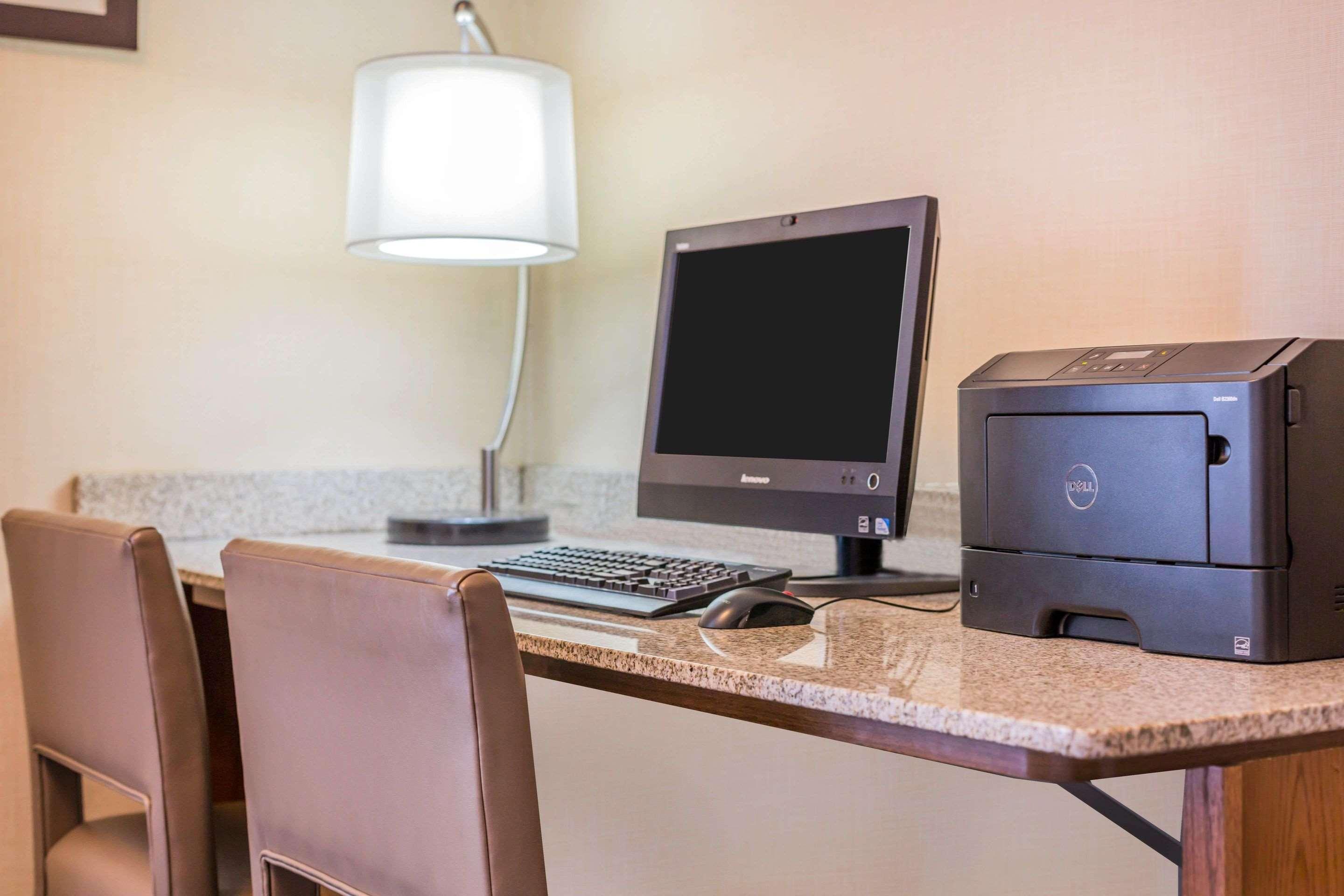 Comfort Inn & Suites Burlington Ngoại thất bức ảnh