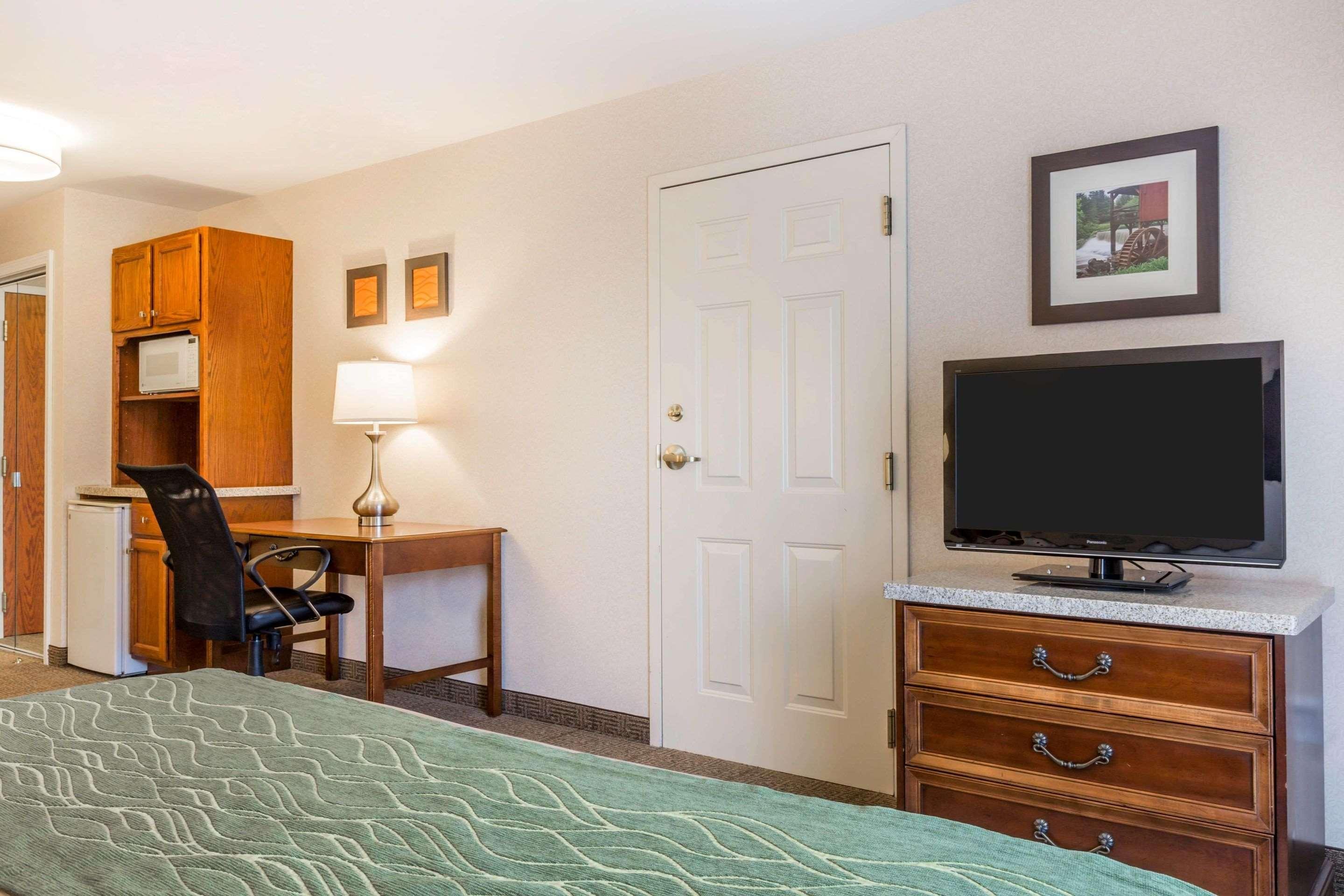 Comfort Inn & Suites Burlington Ngoại thất bức ảnh