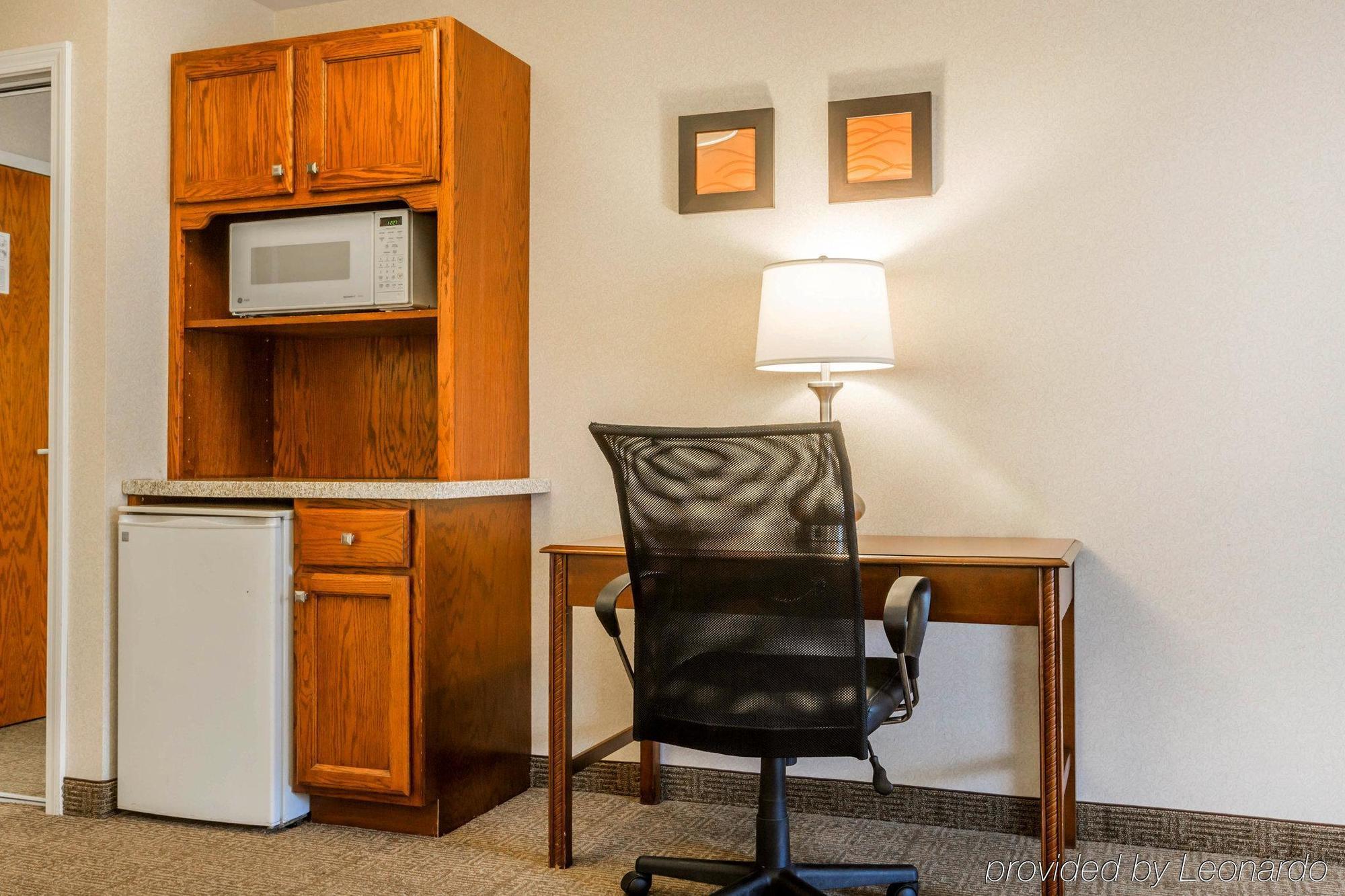 Comfort Inn & Suites Burlington Ngoại thất bức ảnh