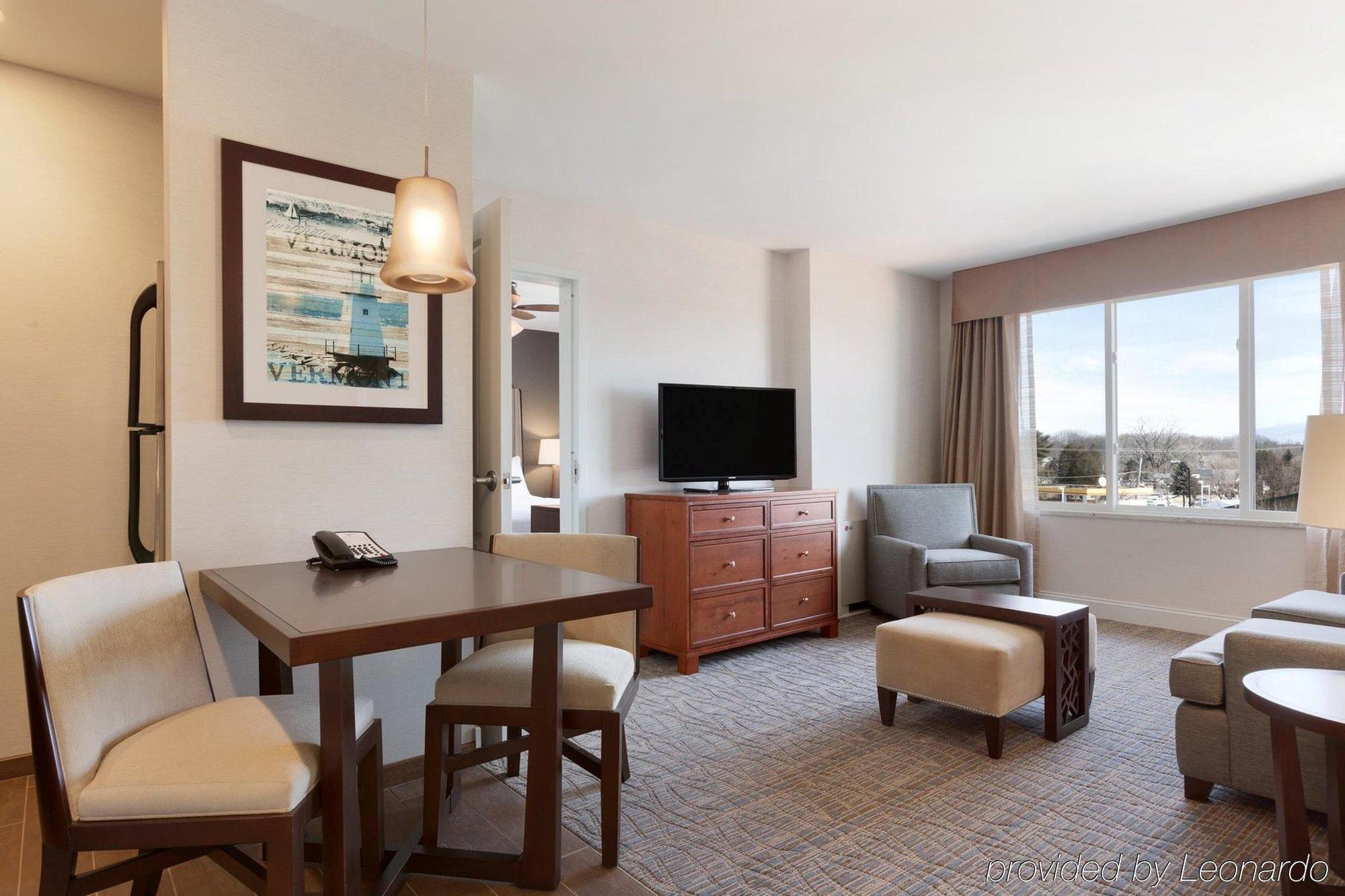 Comfort Inn & Suites Burlington Ngoại thất bức ảnh