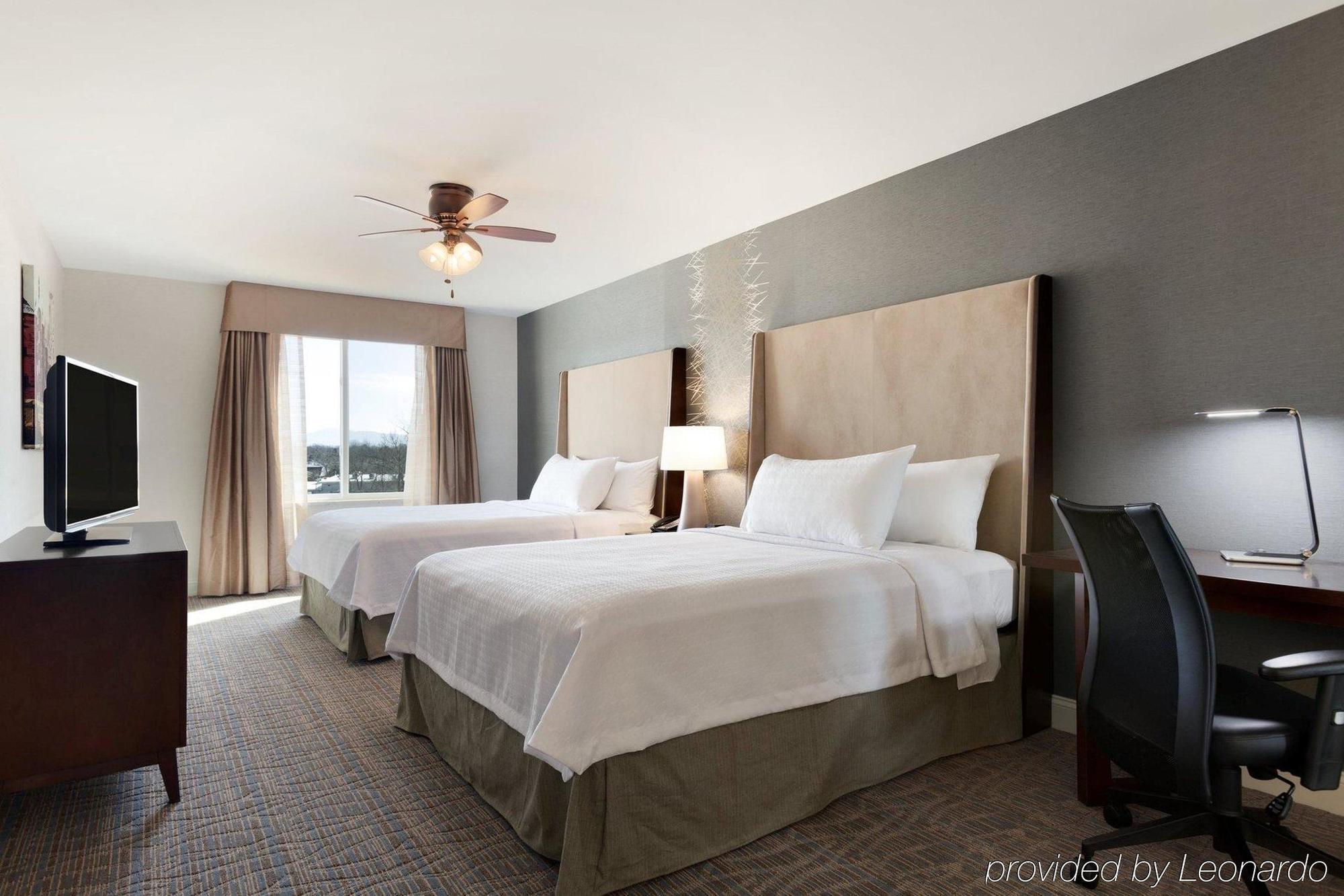 Comfort Inn & Suites Burlington Ngoại thất bức ảnh
