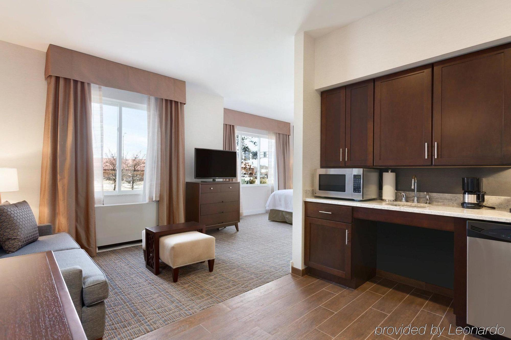 Comfort Inn & Suites Burlington Ngoại thất bức ảnh